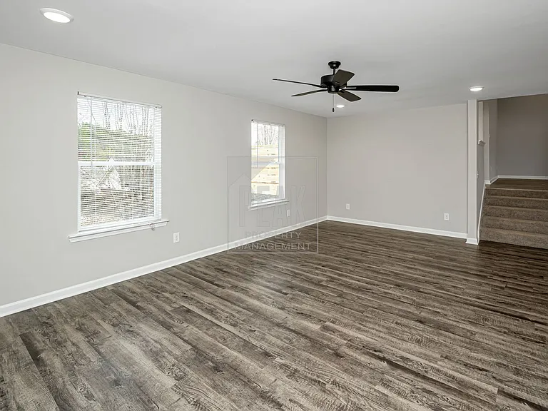 390 Woodland Cir — Photo 25