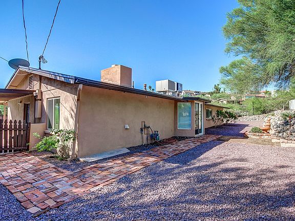 5th image of 1744 E Camino De Los Rancho