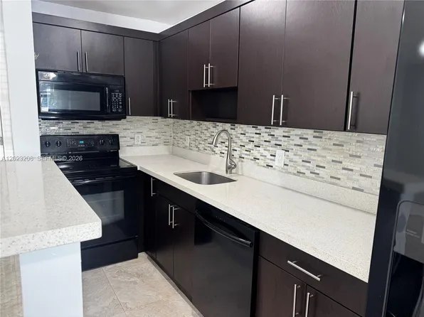 1860 Venice Park Dr APT 107, North Miami, FL 33181