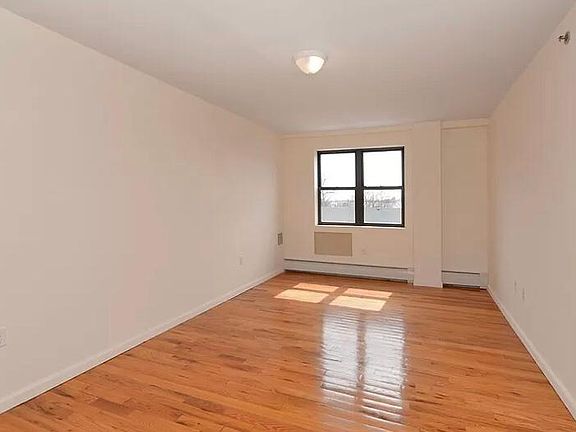 2nd image of 36 Hilton Ave #309