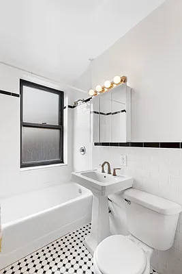 Rented by REAL New York | media 10