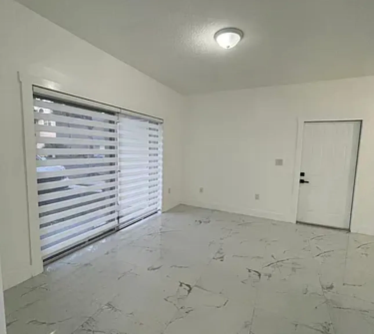 2 bed, 685 sqft, $2,000 — Photo 1