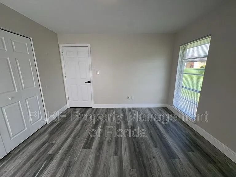 5485 SE 30th Pl #B — Photo 35
