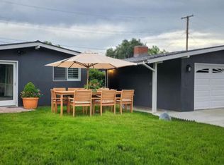 1239 Oak St, Santa Ana, CA 92707