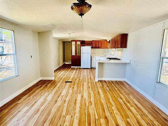 4th image of 3600 E 88th Ave #193