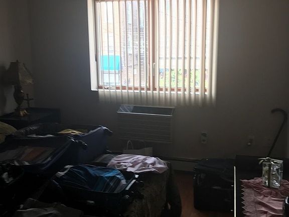 5th image of 30-55 14th St #3RR