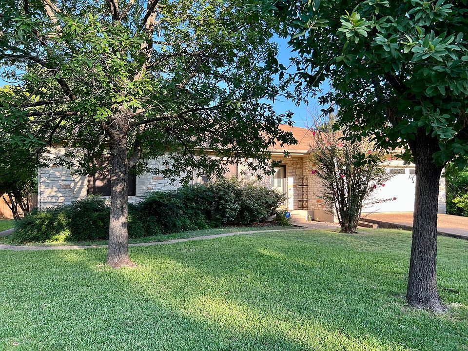 1st image of 11403 Oak Knoll Dr