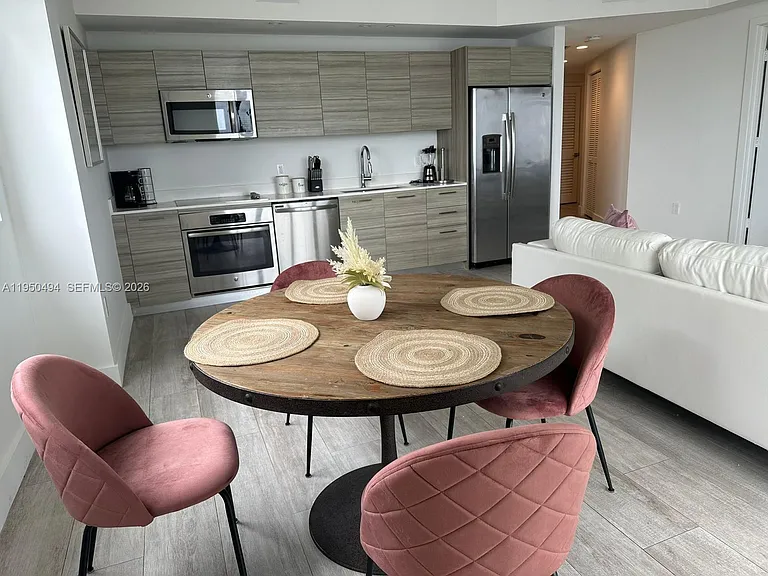 121 NE 34th St #2309 — Photo 3