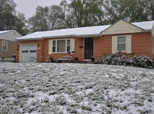 7037 Riggs St, Overland Park, KS 66204