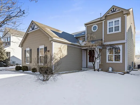 2200 Serenity Ln, Woodstock, IL 60098