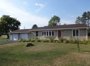 220 Pine Ave, Crivitz, WI 54114