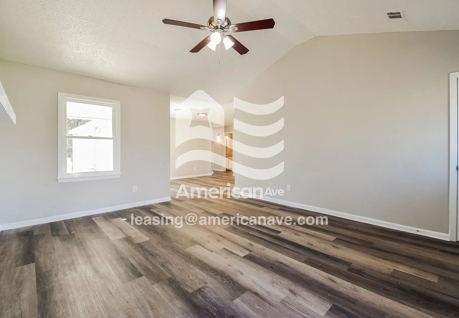 3 bed, 2.0 bath, 1195 sqft, $1,510 — Photo 4