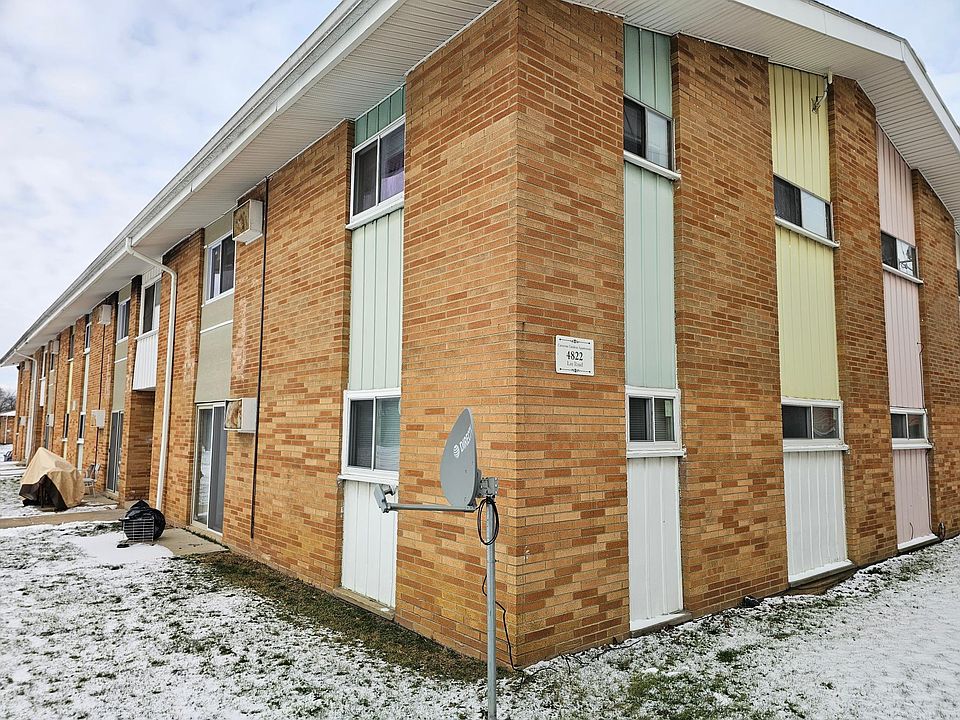 1st image of 4822 Lee Rd #D6