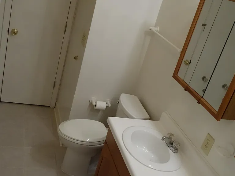 106 Woodland Ct — Photo 5