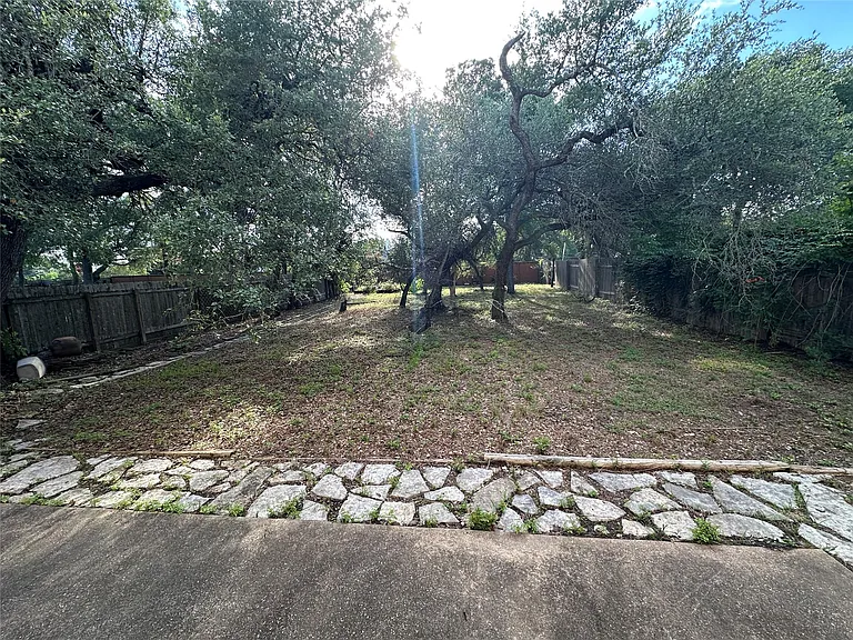 9212 Sommerland Way — Photo 2