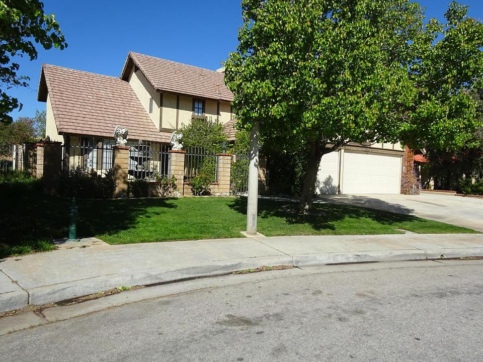 1st image of 39321 Rockcliff Ct