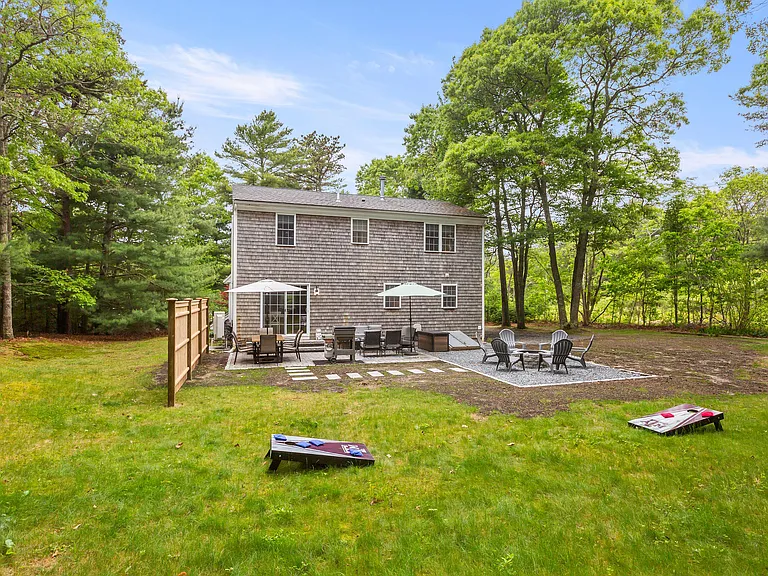 10 Kristina Ln — Photo 5