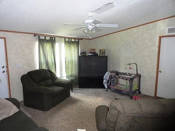 4th image of 2460 Campbellsville Rd