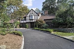 1st image of 12 Brentwood Dr