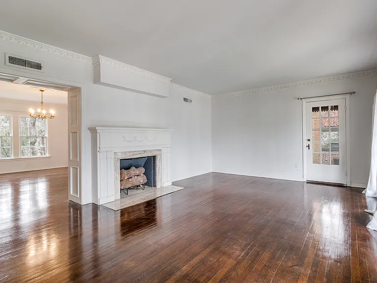 4526 Fairway St — Photo 4