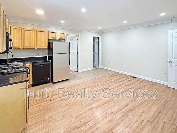 5th image of 4330 Halley Ter SE APT 102