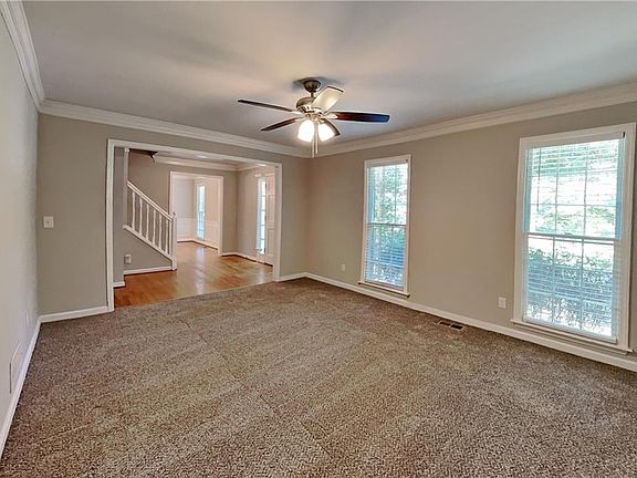 4th image of 3371 Chatsworth Way