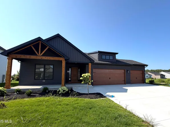 5048 Magnolia Dr, Oregon, OH 43616