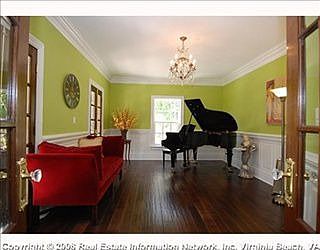 3rd image of 1056 S Bay Shore Dr