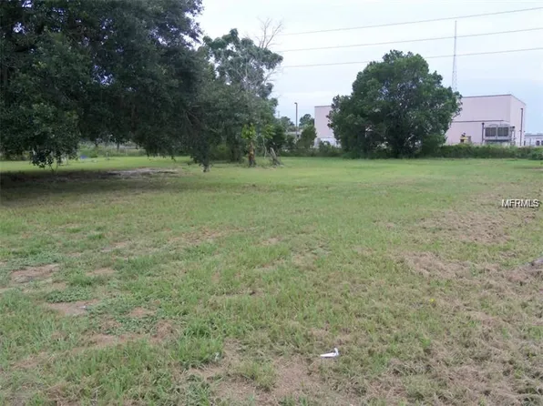 2113 Hillcrest Rd, Auburndale, FL 33823