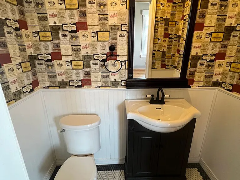 313 Park Central E #303 — Photo 19