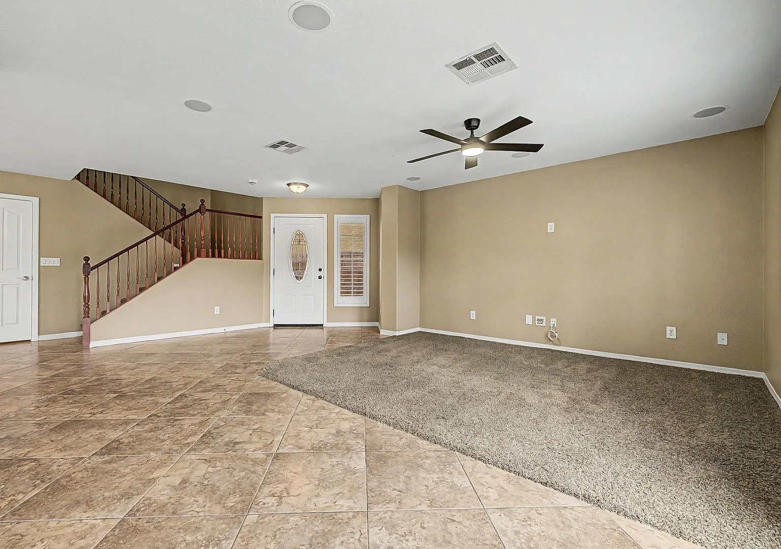 4-Bedroom home with RV Parking! — Photo 4