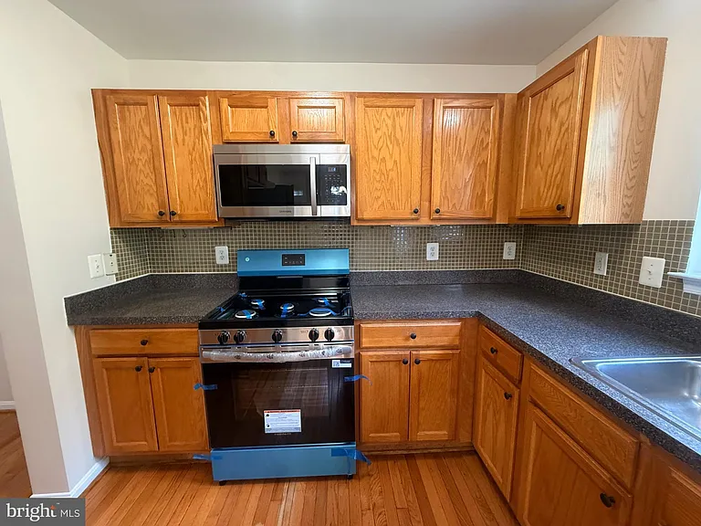 4805 Springmaid Ln — Photo 7