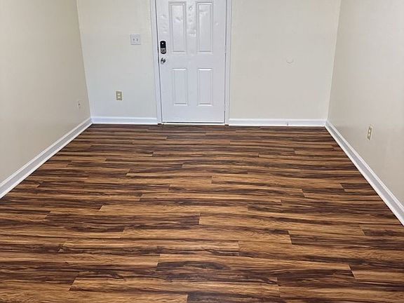 5th image of 235 Dogwood Pointe Dr Unit 1