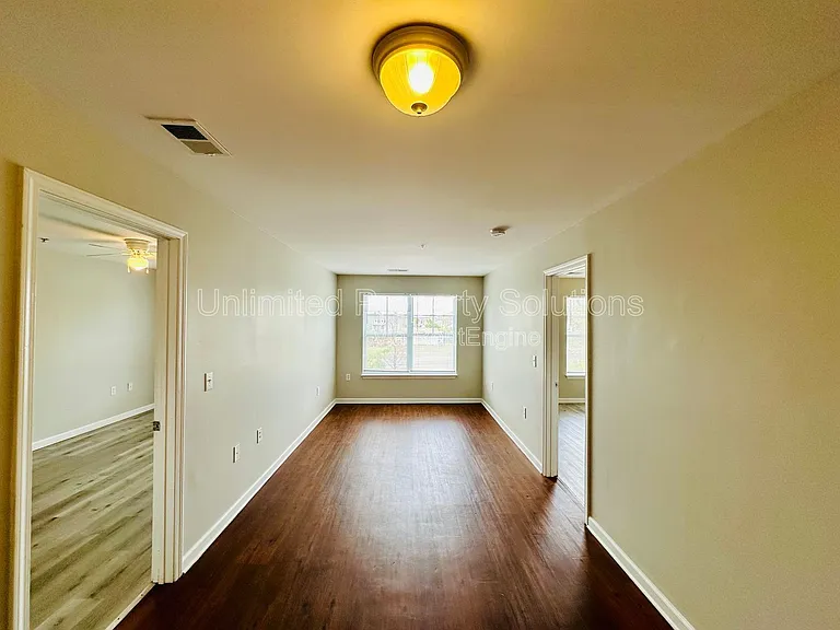 376 S Kerr Ave #305 — Photo 3