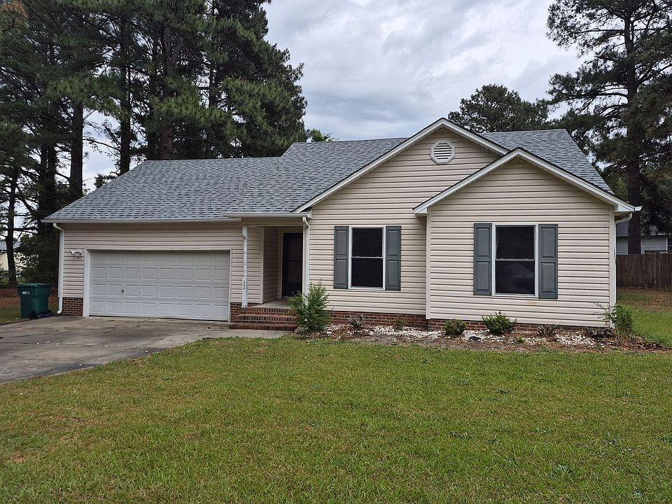 1st image of 62 Oakwater Dr