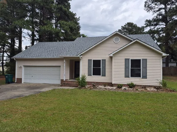 62 Oakwater Dr, Cameron, NC 28326