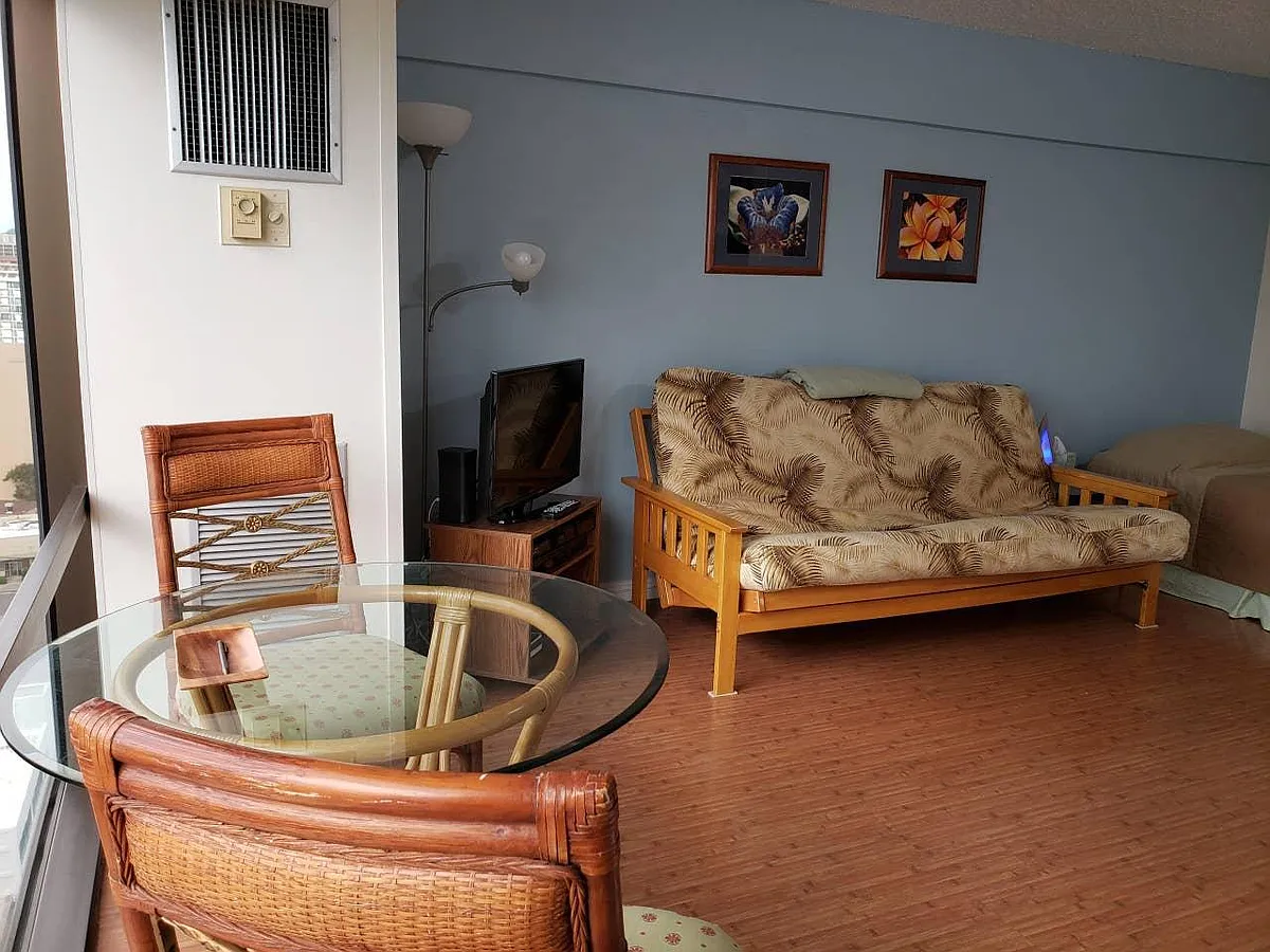 Building Photo - 1750 Kalakaua Ave #17F
