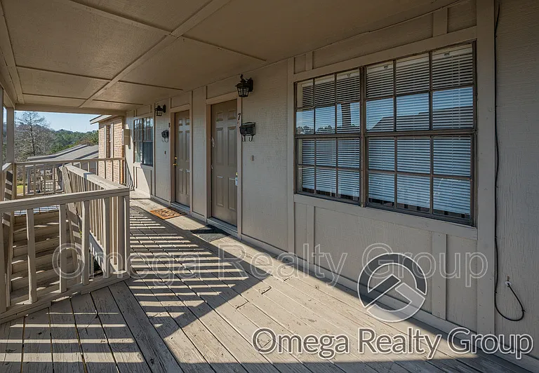 Lakeridge Apartments — Photo 75