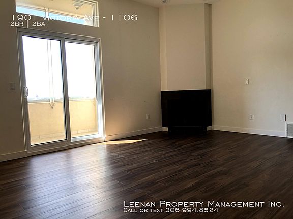 4th image of 1901 Victoria Ave #1106