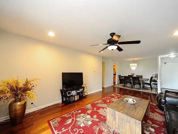 4th image of 2100 Valencia Dr APT 314