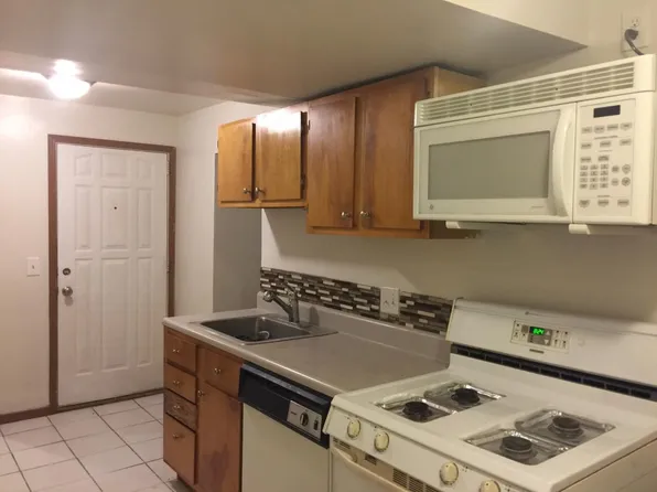 3663 Davenport St APT 2, Omaha, NE 68131