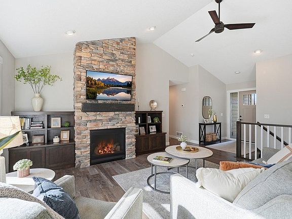 4th image of 249 Vista Cir