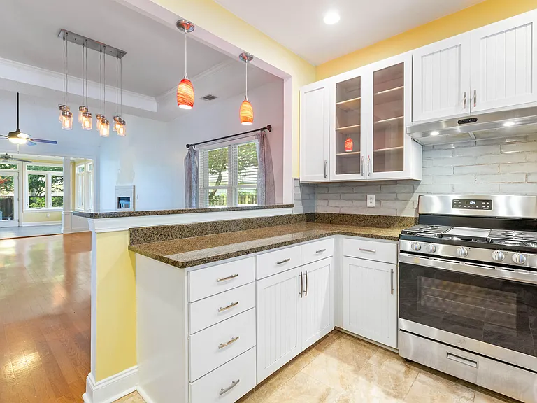 732 Lawton Harbor Dr — Photo 8