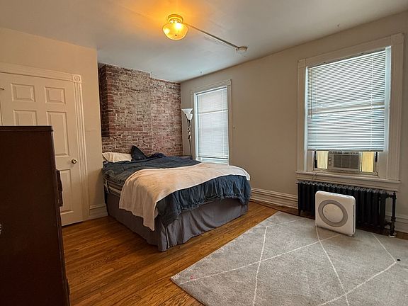 2nd image of 1500 W 14th St APT 2