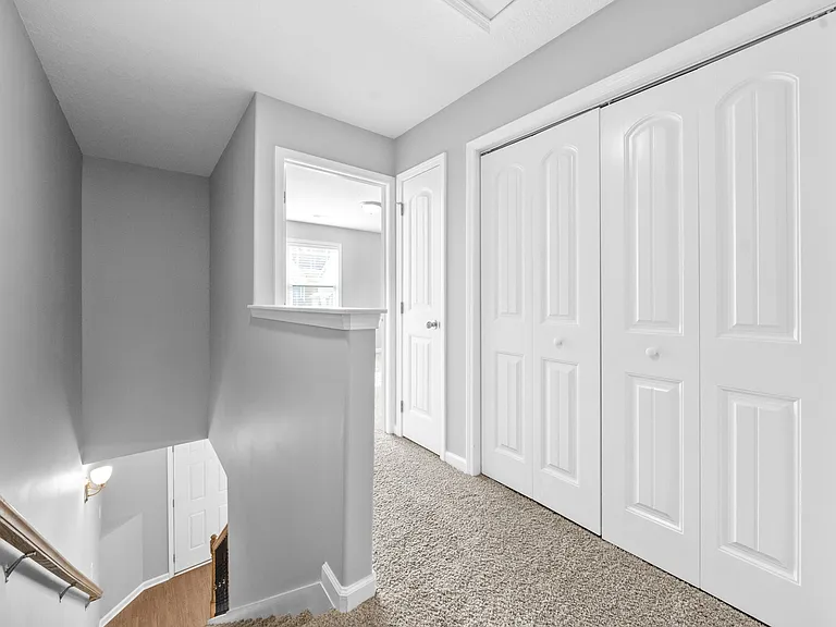 213 Woodland Valley Ln — Photo 25