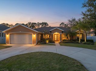 8 Point Of Woods Dr, Palm Coast, FL 32164