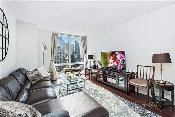 Rented by (Legacy) Elegran | media 25