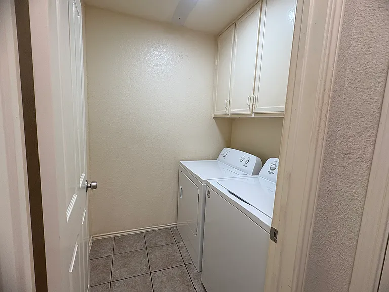 12905 Withers Way — Photo 7