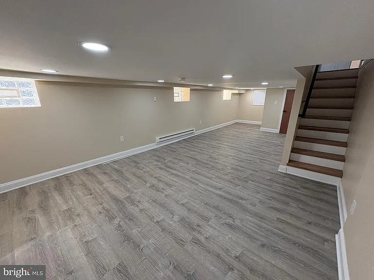 2344 Hamilton Ave — Photo 25