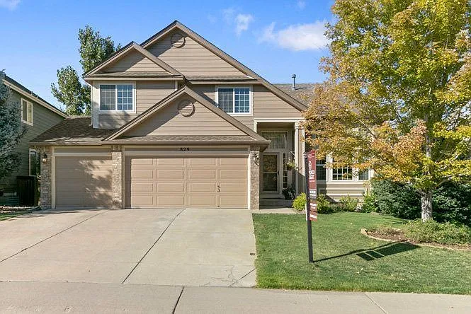 829 Sparrow Hawk Dr — Photo 1